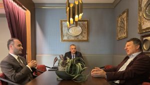 Dr. Amirali Salemizadeh meets with former Latvian President